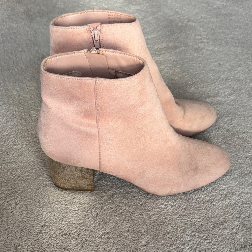 Aldo Light Pink Suede Ankle Booties